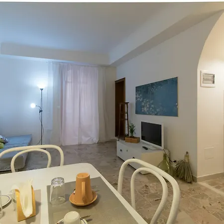 La Casa Dei Lilla Apartment